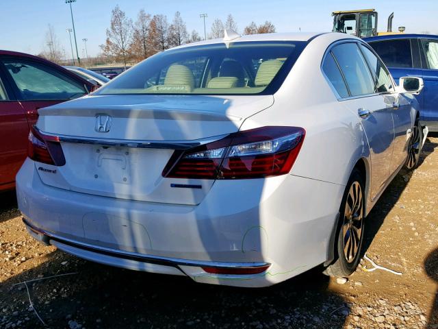 JHMCR6F30HC003710 - 2017 HONDA ACCORD HYB WHITE photo 4