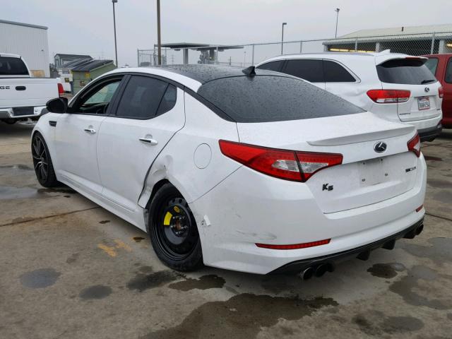 5XXGR4A60CG020394 - 2012 KIA OPTIMA SX WHITE photo 3