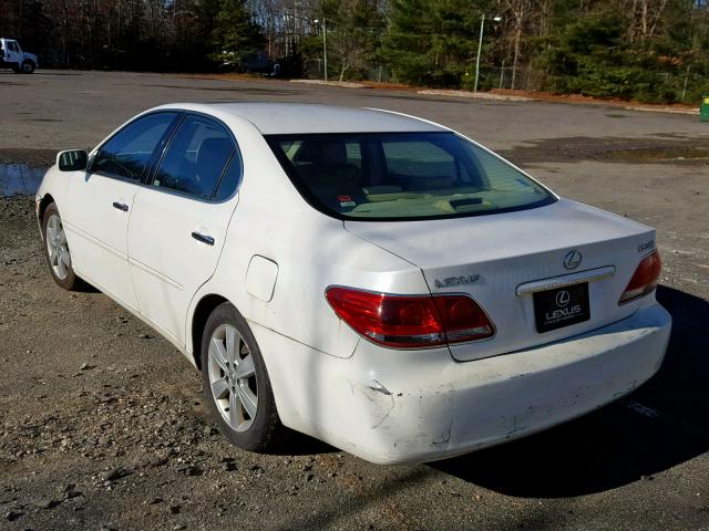 JTHBA30G565147915 - 2006 LEXUS ES 330 WHITE photo 3