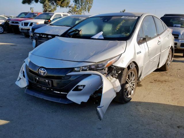 JTDKARFP9H3012642 - 2017 TOYOTA PRIUS PRIM 银色 照片 2