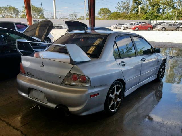 JA3AH86D85U010182 - 2005 MITSUBISHI LANCER EVO SILVER photo 4