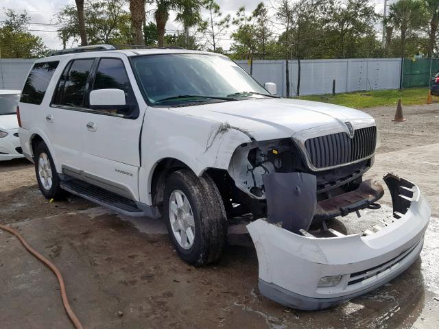 5LMFU27R74LJ22799 - 2004 LINCOLN NAVIGATOR 白色 照片 1