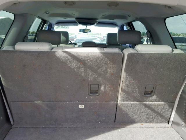 5LMFU27R74LJ22799 - 2004 LINCOLN NAVIGATOR 白色 照片 9