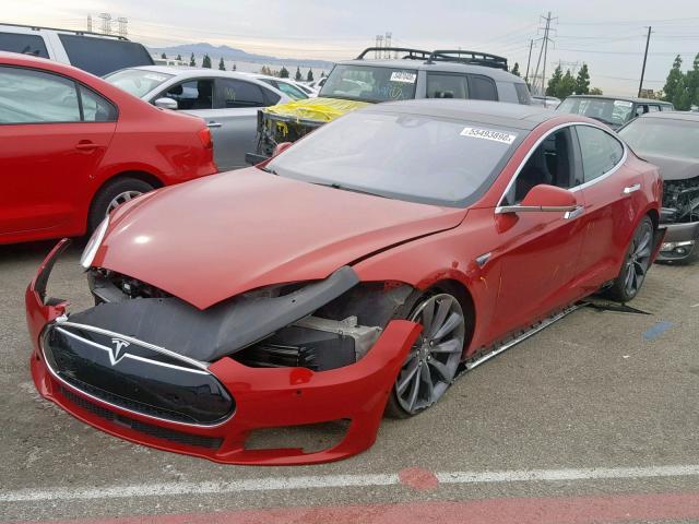 5YJSA1E11FF115441 - 2015 TESLA MODEL S RED photo 2