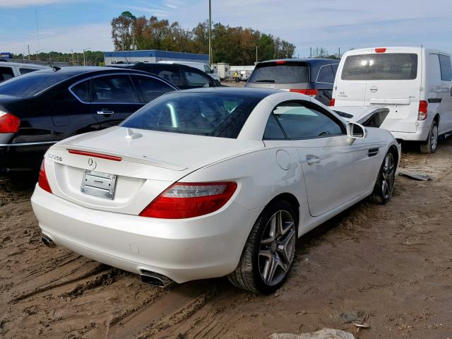 WDDPK4HA7EF076712 - 2014 MERCEDES-BENZ SLK 250 WHITE photo 4