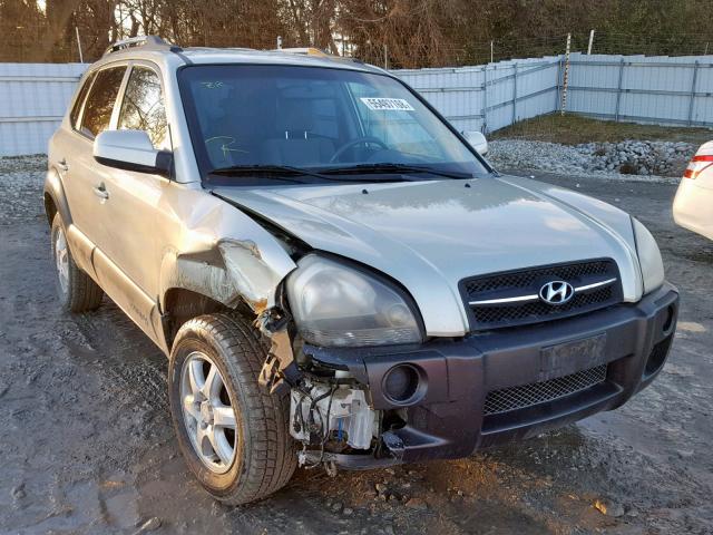 KM8JM12D65U202125 - 2005 HYUNDAI TUCSON GL GREEN photo 1