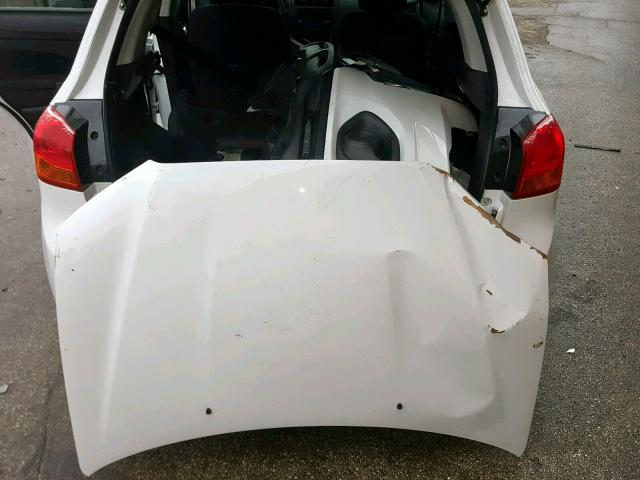 4A4AR3AW5FE028427 - 2015 MITSUBISHI OUTLANDER WHITE photo 9