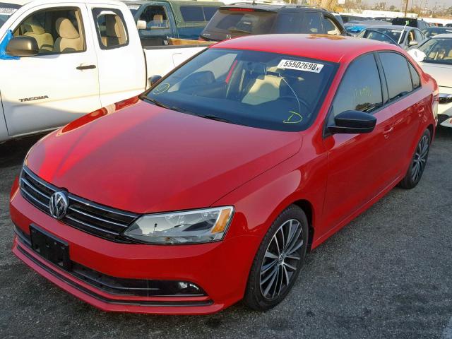 3VWD17AJ2GM306670 - 2016 VOLKSWAGEN JETTA SPOR RED photo 2