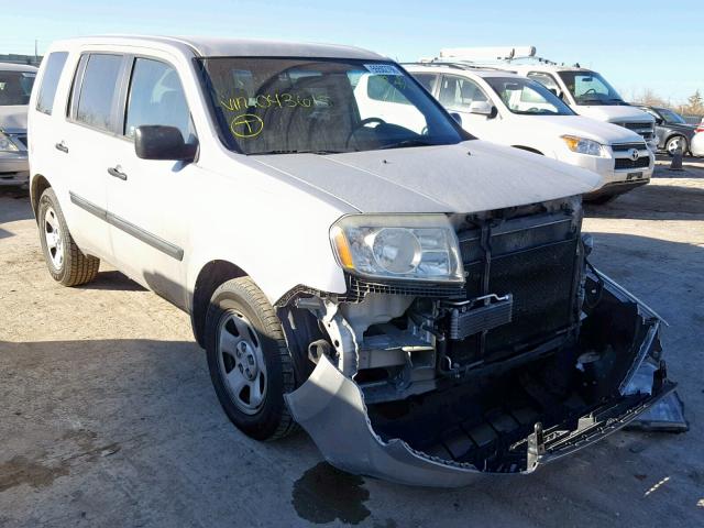 5FNYF3H21BB043615 - 2011 HONDA PILOT LX SILVER photo 1