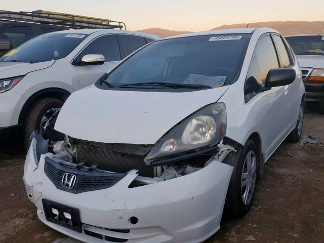 JHMGE8H24AS018980 - 2010 HONDA FIT WHITE photo 2