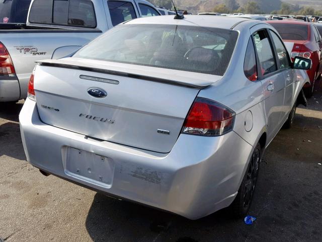 1FAHP3GN9AW276652 - 2010 FORD FOCUS SES SILVER photo 4