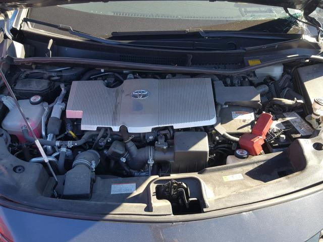 JTDKARFP2H3036717 - 2017 TOYOTA PRIUS PRIM 灰色 照片 7