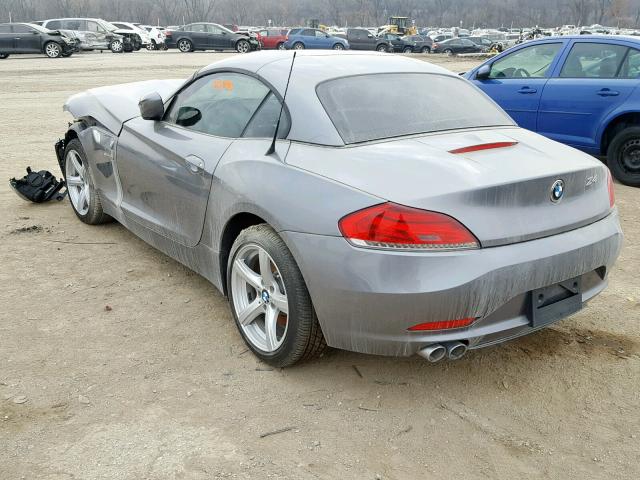 WBALM5C53BE380430 - 2011 BMW Z4 SDRIVE3 GRAY photo 3