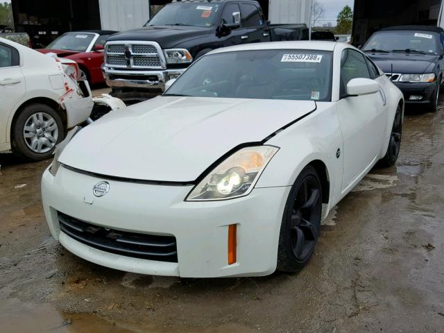 JN1AZ34E86M352636 - 2006 NISSAN 350Z COUPE WHITE photo 2