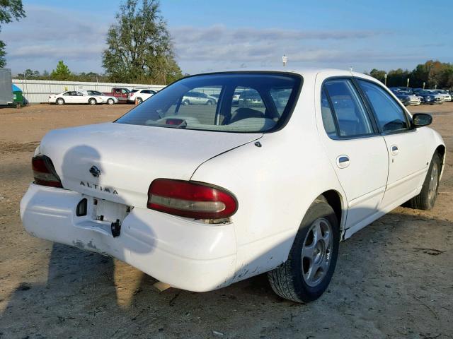 1N4BU31DXVC231127 - 1997 NISSAN ALTIMA XE WHITE photo 4