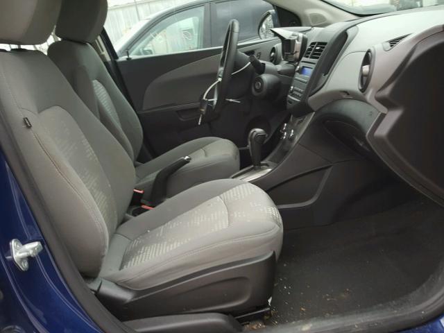 1G1JA5SH4E4132561 - 2014 CHEVROLET SONIC LS 蓝色 照片 5