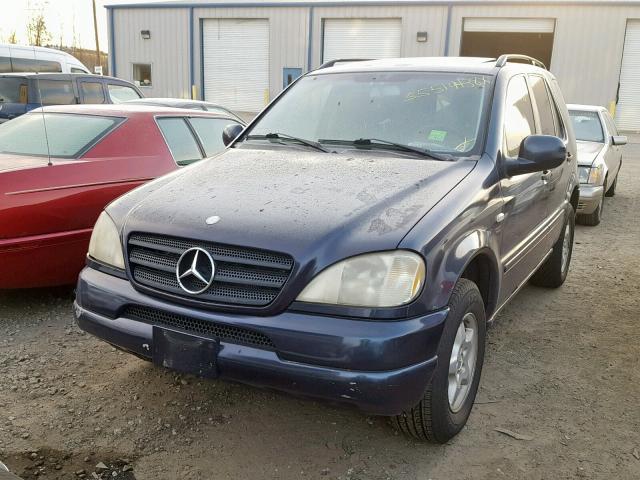 4JGAB54E4YA183275 - 2000 MERCEDES-BENZ ML 320 BLUE photo 2