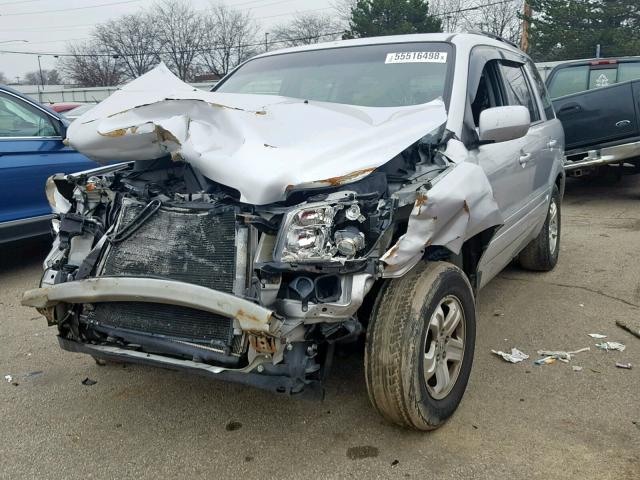 5FNYF28278B006099 - 2008 HONDA PILOT VP SILVER photo 2