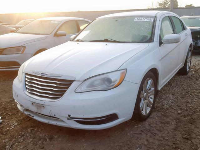 1C3CCBBBXCN180694 - 2012 CHRYSLER 200 TOURIN WHITE photo 2