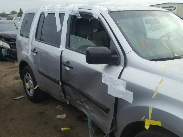 5FNYF4H27EB057514 - 2014 HONDA PILOT LX SILVER photo 9