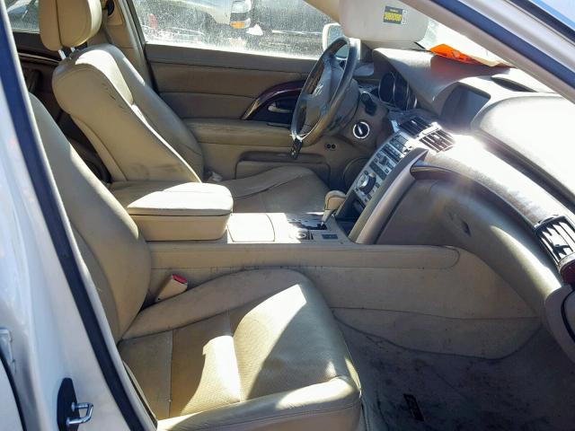 JH4KB16547C004071 - 2007 ACURA RL WHITE photo 5