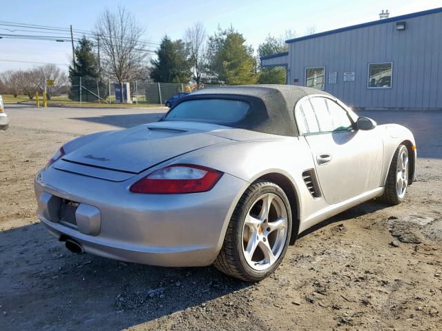 WP0CA29805U710112 - 2005 PORSCHE BOXSTER SILVER photo 4