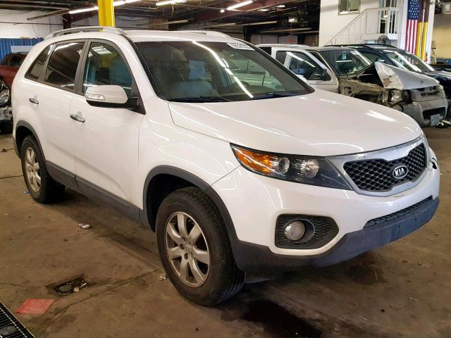 5XYKT4A1XBG021367 - 2011 KIA SORENTO BA WHITE photo 1