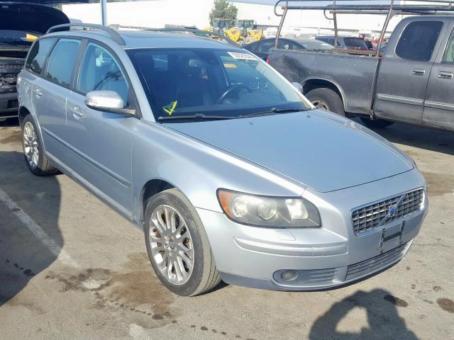 YV1MJ682672322335 - 2007 VOLVO V50 T5 SILVER photo 1