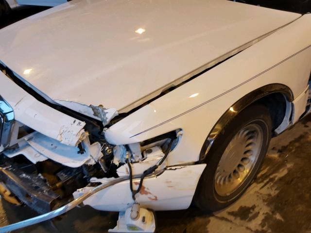 2MEFM75W61X641773 - 2001 MERCURY GRAND MARQ WHITE photo 9