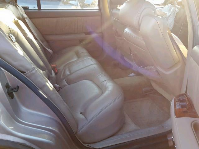 1G4CW52K6W4659690 - 1998 BUICK PARK AVENU TAN photo 6