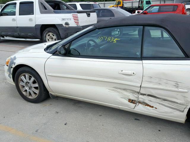 1C3EL75RX5N621970 - 2005 CHRYSLER SEBRING GT WHITE photo 10