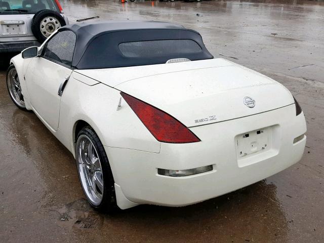 JN1AZ36A66M454057 - 2006 NISSAN 350Z ROADS WHITE photo 3