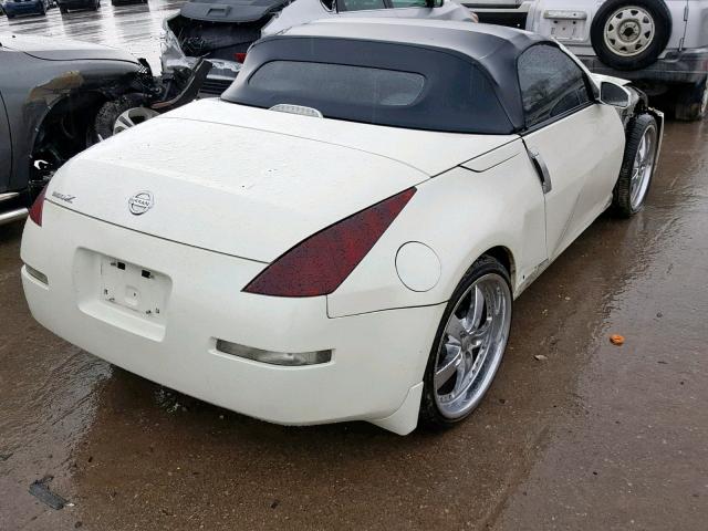 JN1AZ36A66M454057 - 2006 NISSAN 350Z ROADS WHITE photo 4