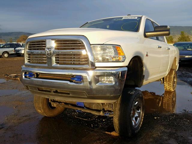 3C6UR5DL8FG573653 - 2015 RAM 2500 SLT WHITE photo 2