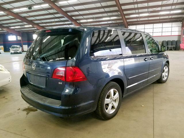 2V8HW34199R599784 - 2009 VOLKSWAGEN ROUTAN SE BLUE photo 4