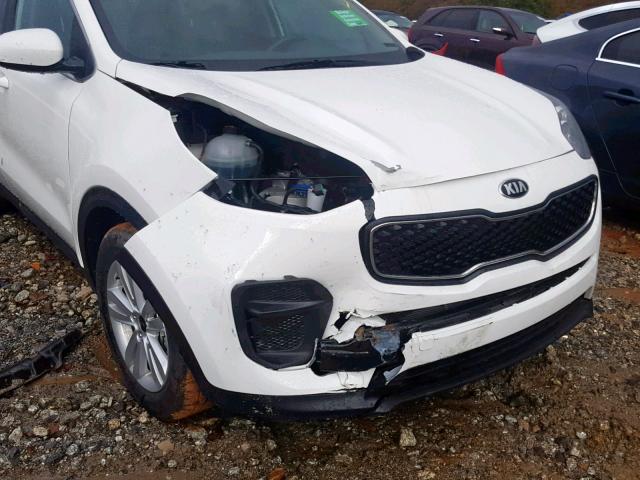 KNDPM3AC5J7467078 - 2018 KIA SPORTAGE L WHITE photo 9