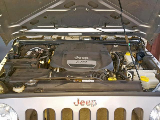 1C4AJWAG6DL548718 - 2013 JEEP WRANGLER S SILVER photo 7