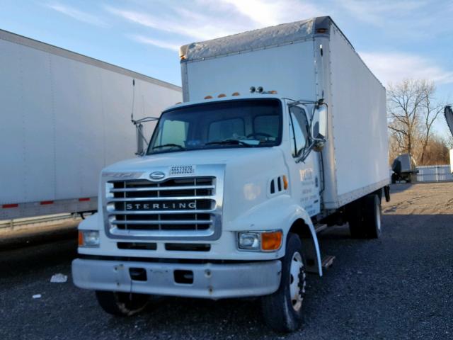 2FZHAFBC41AH61541 - 2001 STERLING TRUCK M 5500 WHITE photo 2