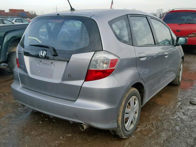 JHMGE88289S048785 - 2009 HONDA FIT GRAY photo 4