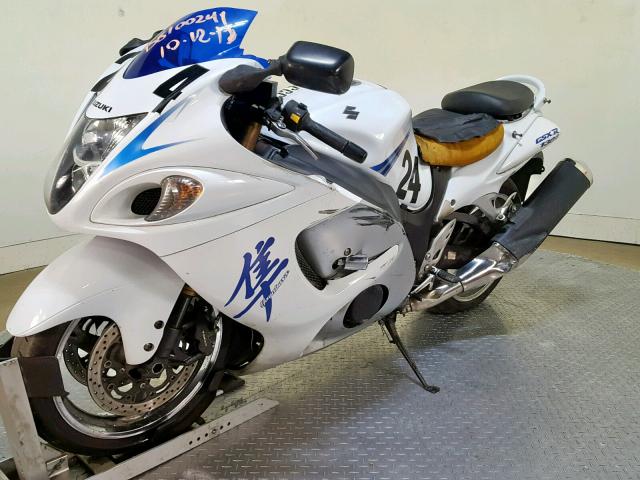 JS1GX72A992103518 - 2009 SUZUKI GSX1300 R WHITE photo 4