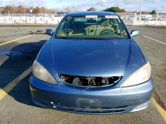 4T1BE32K03U677441 - 2003 TOYOTA CAMRY LE BLUE photo 9