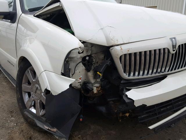 5LMFU28546LJ29854 - 2006 LINCOLN NAVIGATOR 白色 照片 9