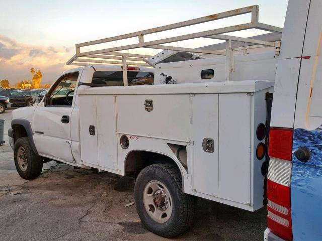 1GBHC24U15E139376 - 2005 CHEVROLET SILVERADO WHITE photo 3