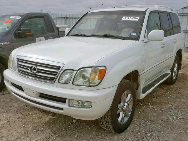 JTJHT00W254000383 - 2005 LEXUS LX 470 WHITE photo 2