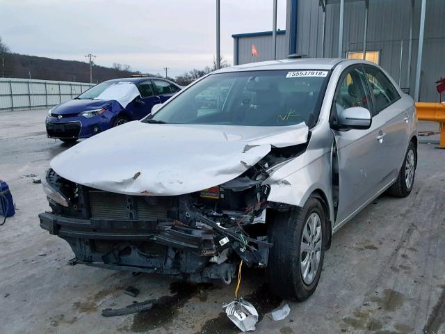 KNAFU4A21C5467468 - 2012 KIA FORTE EX SILVER photo 2