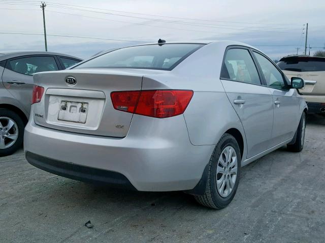 KNAFU4A21C5467468 - 2012 KIA FORTE EX SILVER photo 4