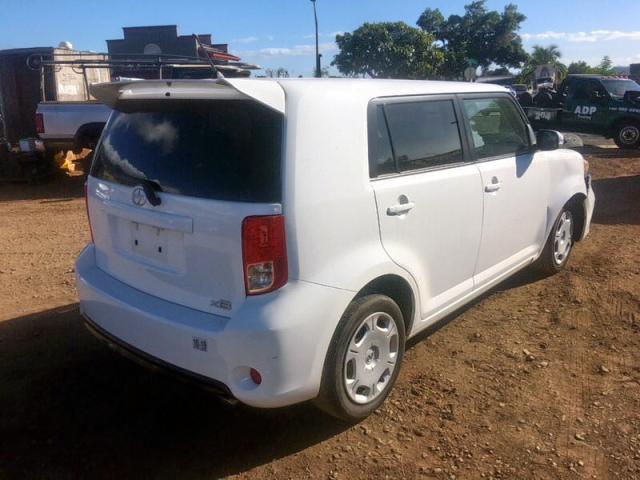 JTLZE4FE9DJ042447 - 2013 TOYOTA SCION XB WHITE photo 4
