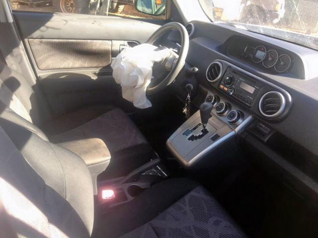 JTLZE4FE9DJ042447 - 2013 TOYOTA SCION XB WHITE photo 5