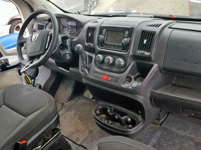 3C6TRVDG4JE118737 - 2018 RAM PROMASTER 白色 照片 9