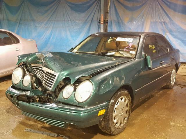 WDBJF65H5XA802311 - 1999 MERCEDES-BENZ E 320 GREEN photo 2